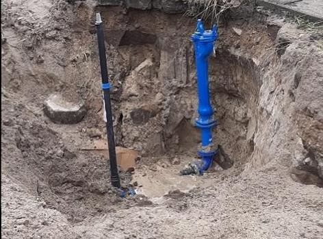 Kolejny etap budowy sieci wodociągowej i sieci kanalizacji sanitarnej w ul. Pionierów.