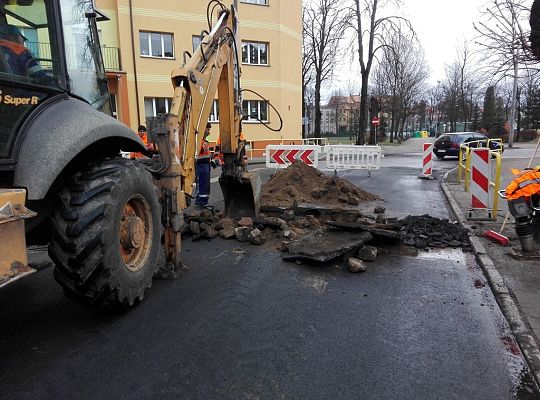ul. Mostnika - przegląd i remonty elementów sieci kanalizacyjnej