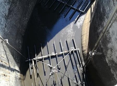 Remont reaktora biologicznego.