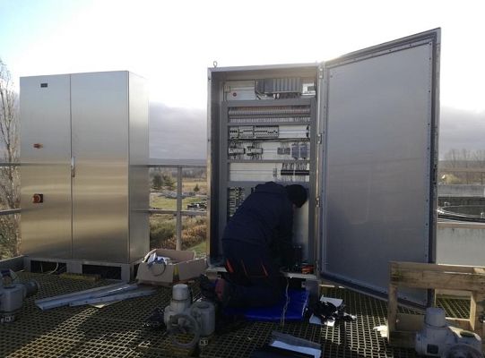 Wymiana szafy sterowniczej  na piaskowniku Oczyszczalni Ścieków.