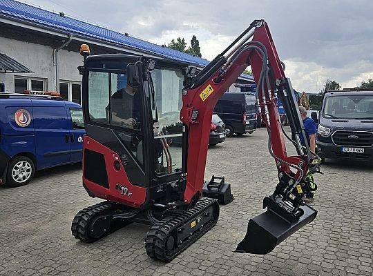MPWiK Sp. z o.o. Lębork wzbogaca park maszynowy o Minikoparkę YANMAR SV 19VT.