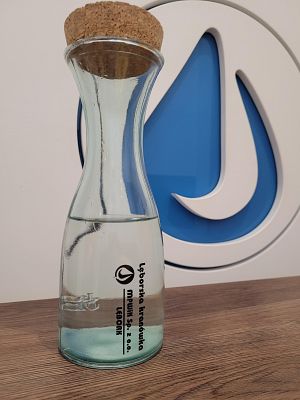 Ocena właściwości lęborskiej wody wodociągowej w odniesieniu  do jej walorów zdrowotnych i porównanie do wód butelkowanych.