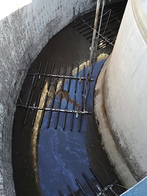 Remont rusztów napowietrzających w reaktorze biologicznym na Oczyszczalni Ścieków.