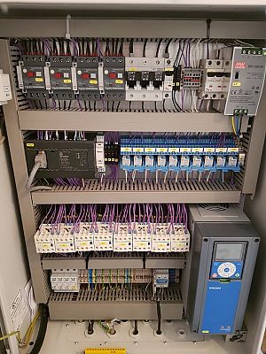 Wymiana rodzielnicy sterującej  Pompownią Strefy Wysokiej wraz z remontem pomp.